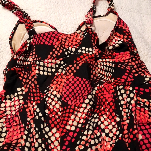 Bathing suit - Picture 6 of 9